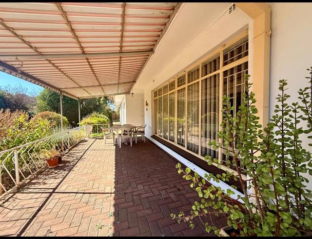3 BEDROOM HOUSE FOR SALE IN FLORA GARDENS